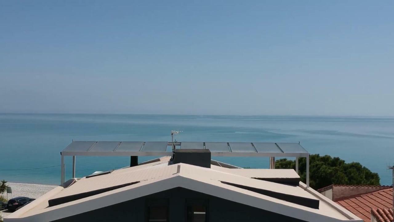 Aparthotel Dreamy Bay Xylokastro Esterno foto